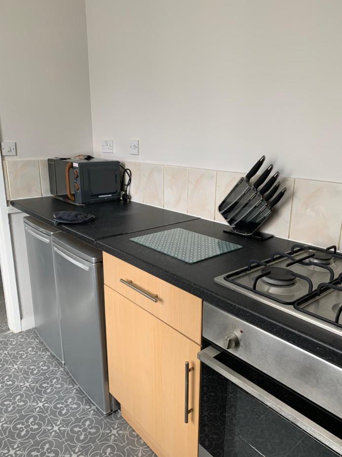 The Greens Apartment Farnworth Extérieur photo